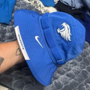 Men’s University of Kentucky Wildcat bucket hat.  UK BBN